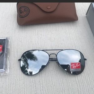 black mirror ray bans